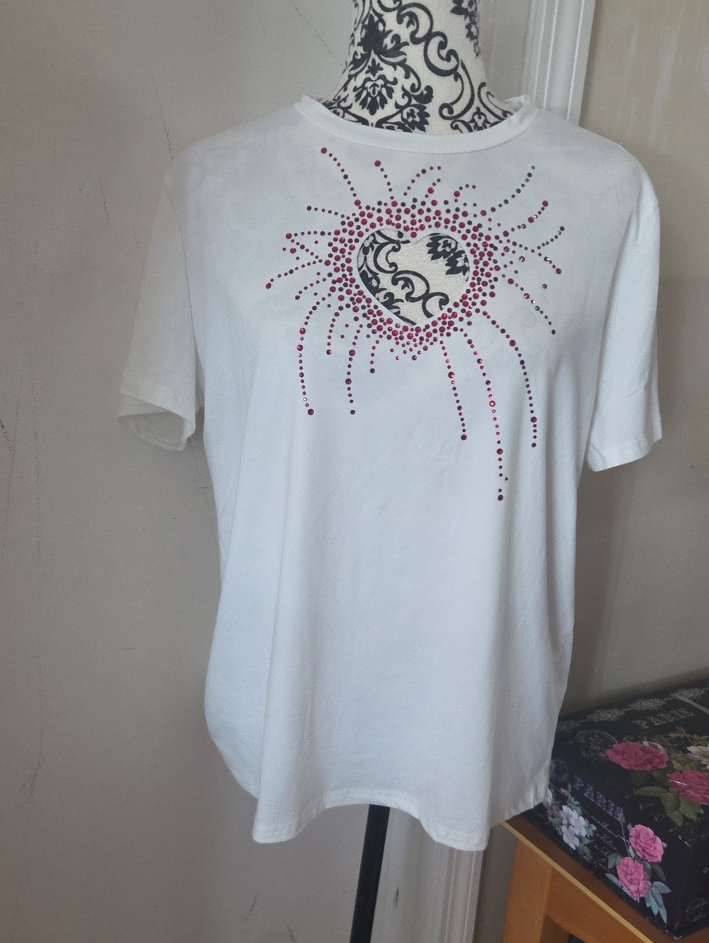 White Heart Burst Rhinestone T-Shirt